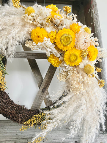 SAMPLE SALE : Yellow Daisy Pampas Wreath |  preserved and dried flowers wreath