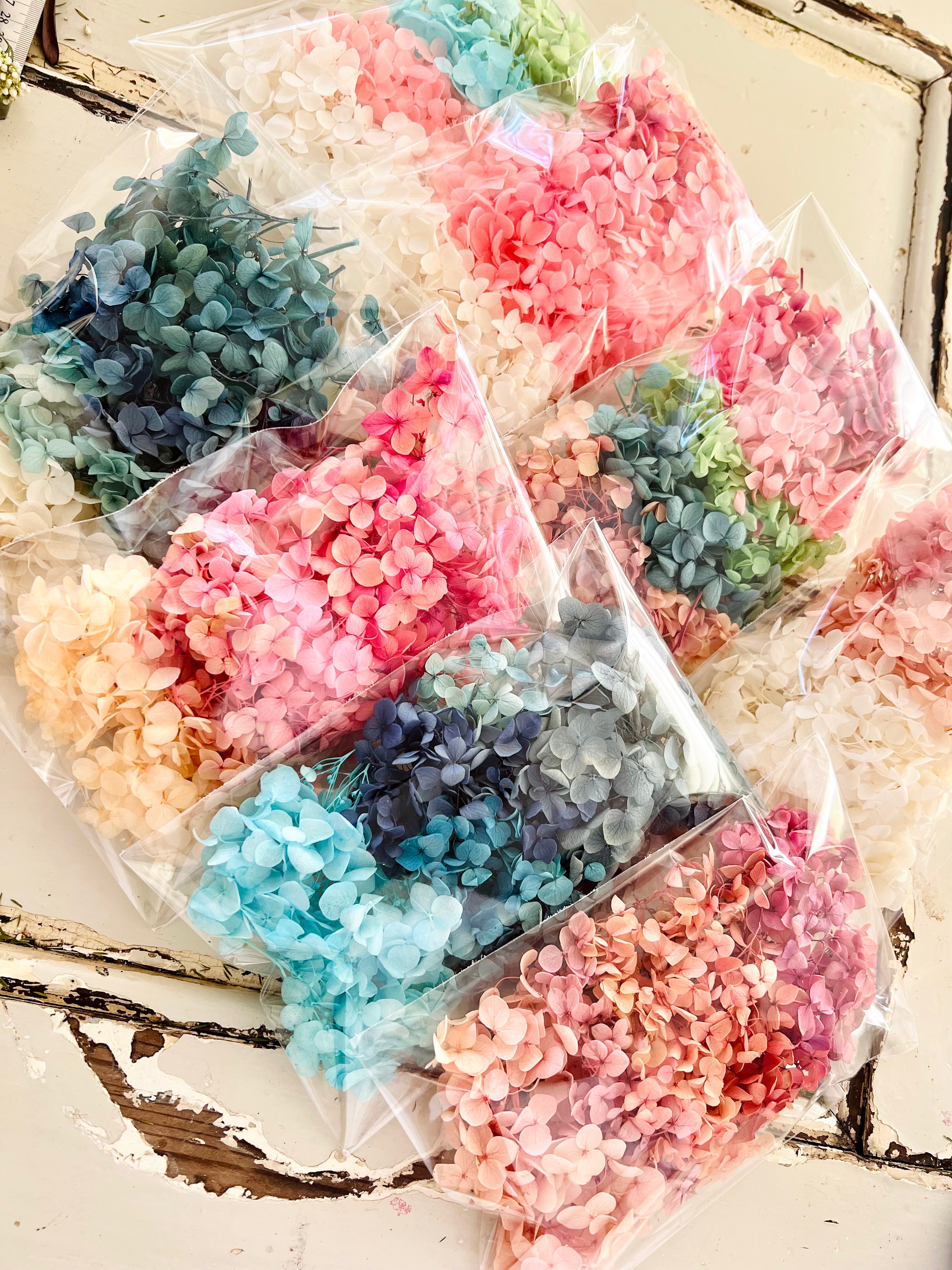 A Bag of Preserved Hydrangea Confetti / Loose Leaf / Petals FLEURI