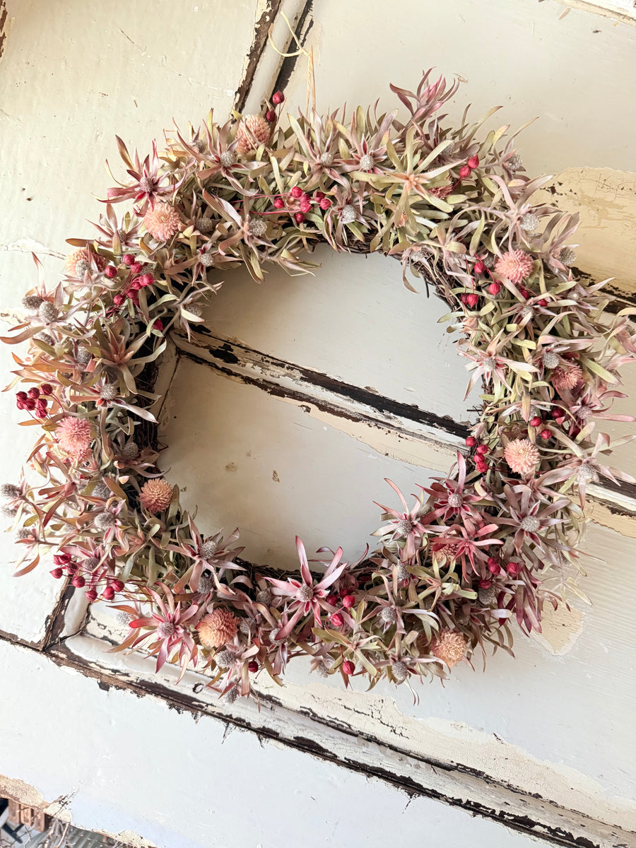 [Sample] Everlasting Rustic Bloom Dried Leucadendron Wreath
