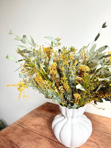 Golden Rhythm of Spring Vase Arrangement [M]Yellow