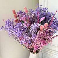 雏菊和含羞草花束[M] 保鲜干花