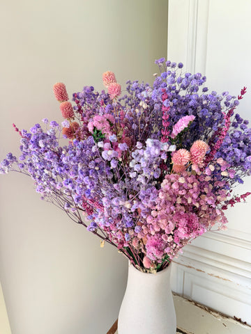 雏菊和含羞草花束[M] 保鲜干花