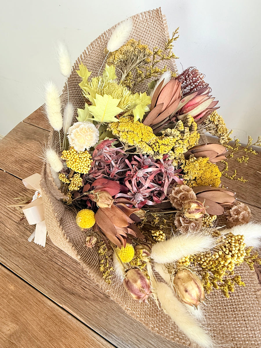 Golden Harvest Bouquet [M] native yellow