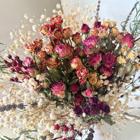 雏菊和含羞草花束[M] 保鲜干花