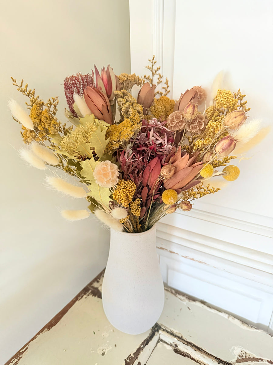 Golden Harvest Bouquet [M] native yellow