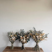 [CREAM & NATURAL] Florist Choice Everlasting Bouquet  - leave the flower selection to us