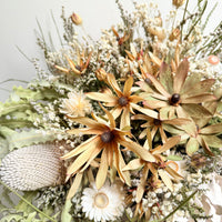 [VIC - Pickup / Local Delivery Only / 3 weekdays] Flutter Veil in Essien Bowl Arrangement [L]