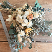 [CREAM & NATURAL] Florist Choice Everlasting Bouquet  - leave the flower selection to us