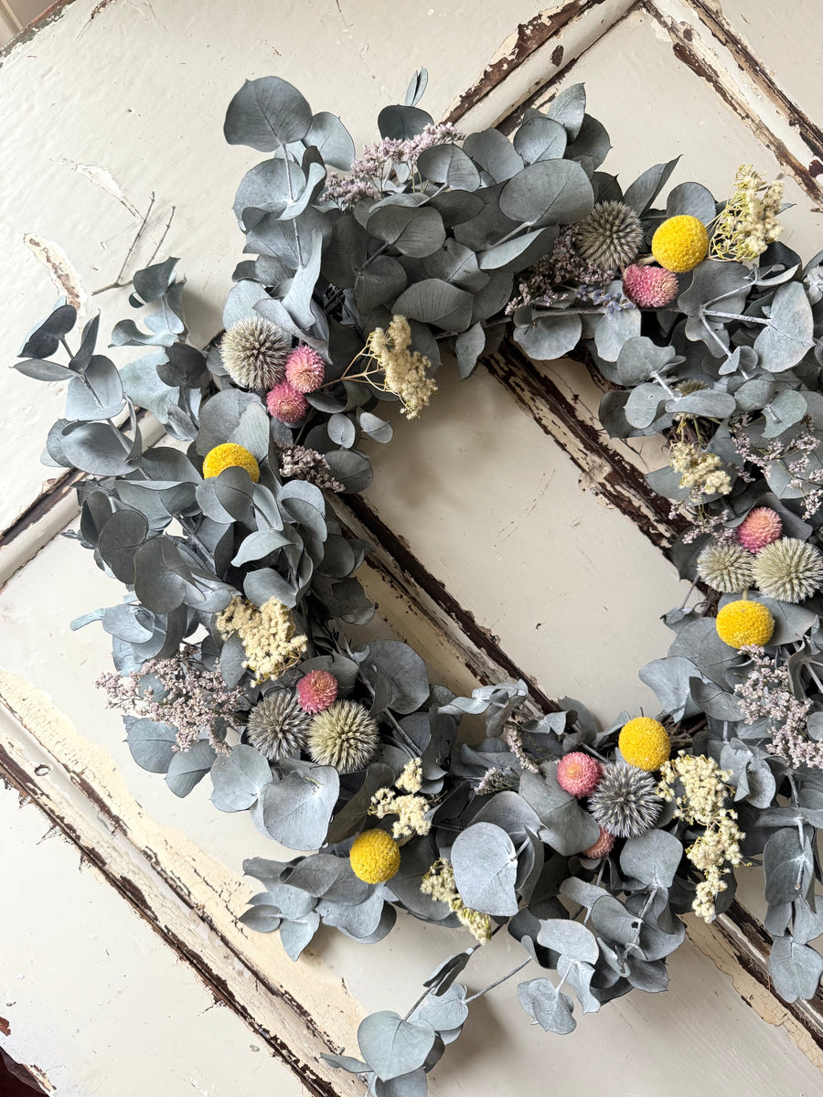 [3 weekdays] Frosty Meadow Wreath - preserved / dried flower wreath