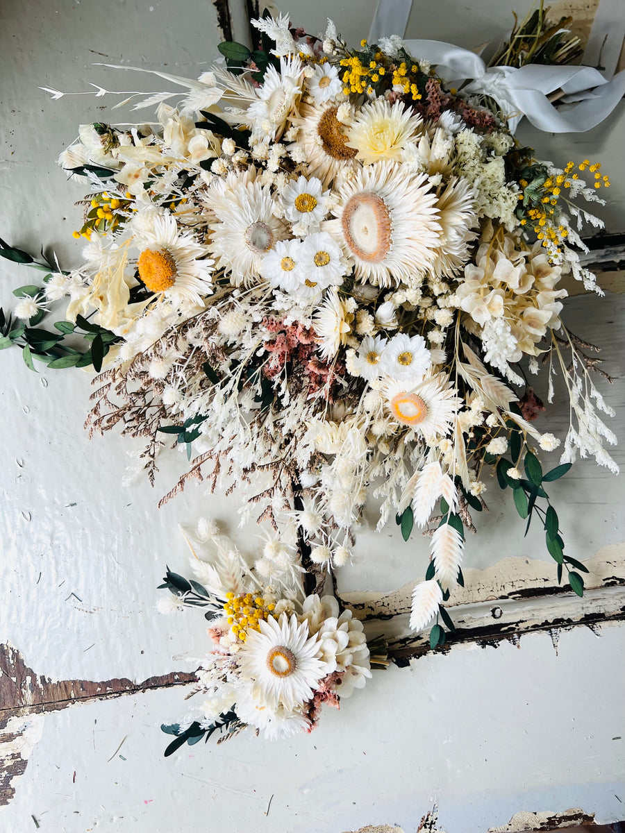 Ready in 10 days  - White Daisy Bridal Bouquet