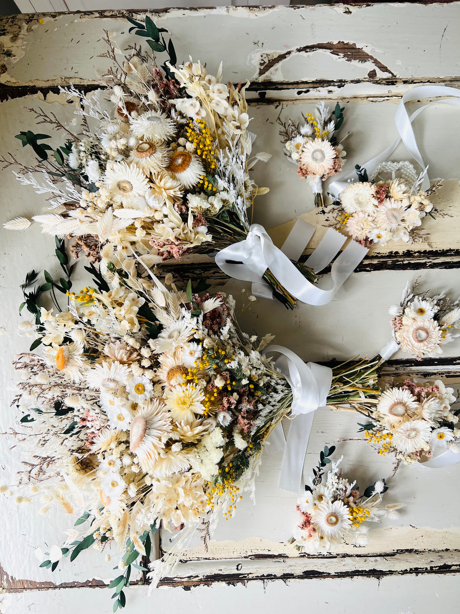 Ready in 10 days  - White Daisy Bridal Bouquet