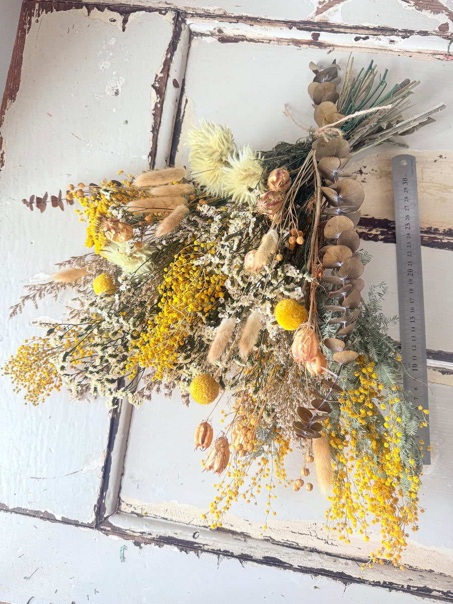 Spring Day - Wattle / Mimosa Bouquet [M] yellow