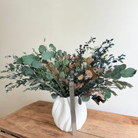 [2 weekdays]  Dance of Serenity Clover Vase Arrangement [L] green