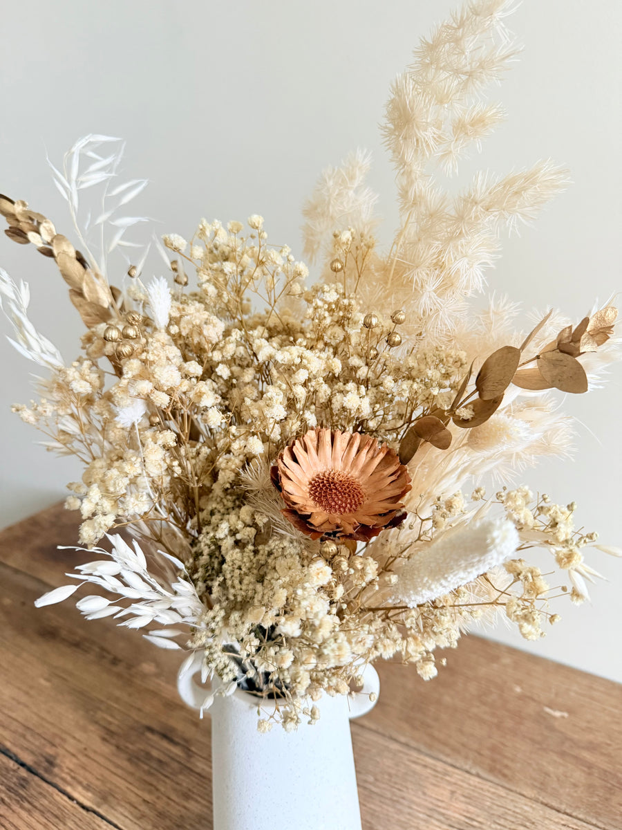 Snowy Gold Bouquet [SM]