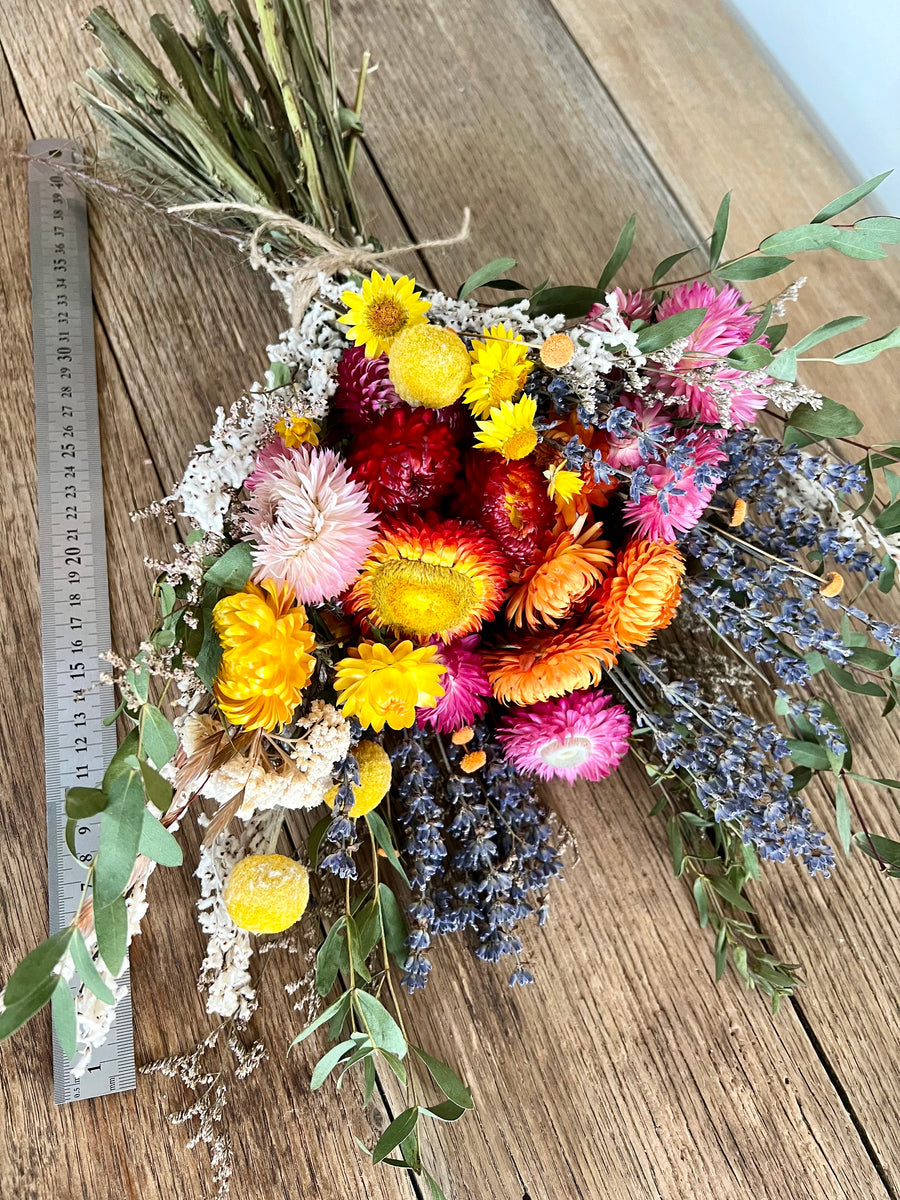Daisy and Lavender Bliss Bouquet [M] preserved dried flowers