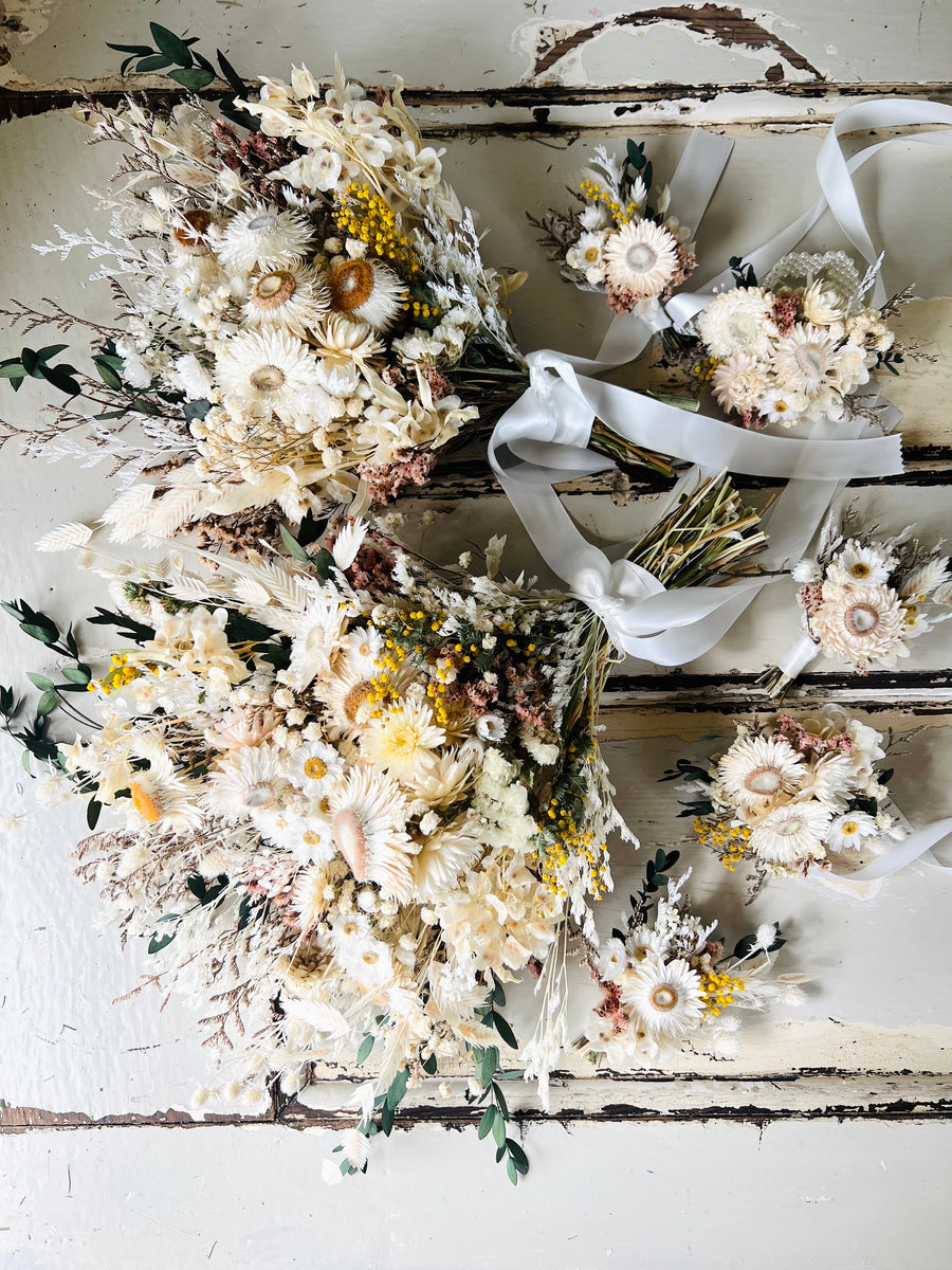 Ready in 10 days  - White Daisy Bridal Bouquet