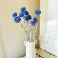 Outlet & Sample [flower stems / greenery]