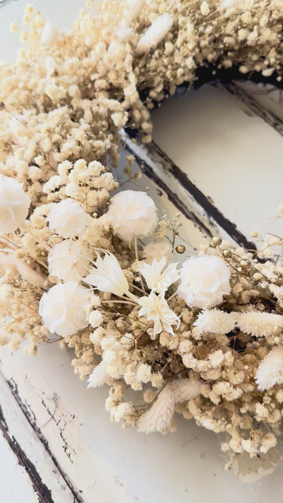 [2 weekdays] Everlasting Preserved Baby's Breath Snow Wreath - Cream Beige