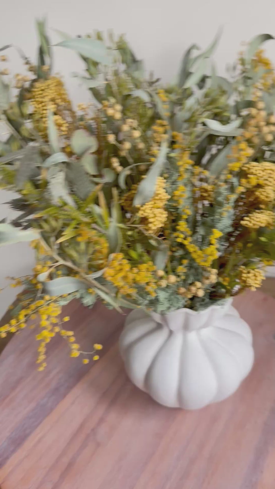 Golden Rhythm of Spring Vase Arrangement [M]Yellow