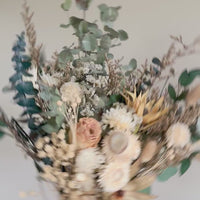 [CREAM & NATURAL] Florist Choice Everlasting Bouquet  - leave the flower selection to us