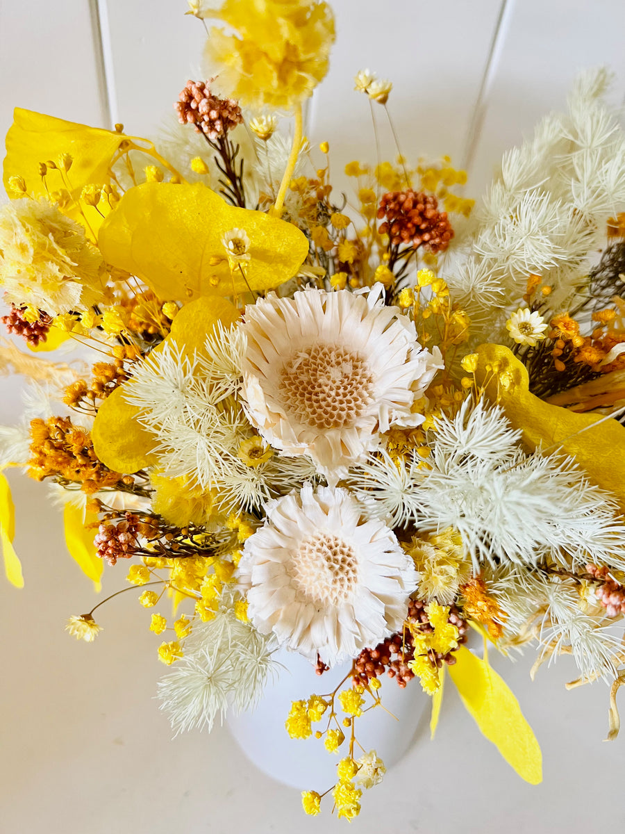 Smile of Sunflowers arrangement [ML] preserved dried flowers