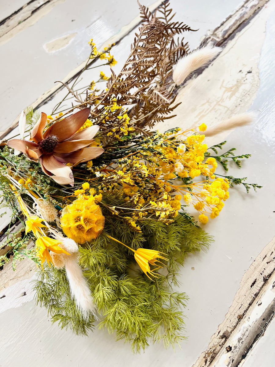 Sunny Day Posy [S] preserved dried flowers bouquet